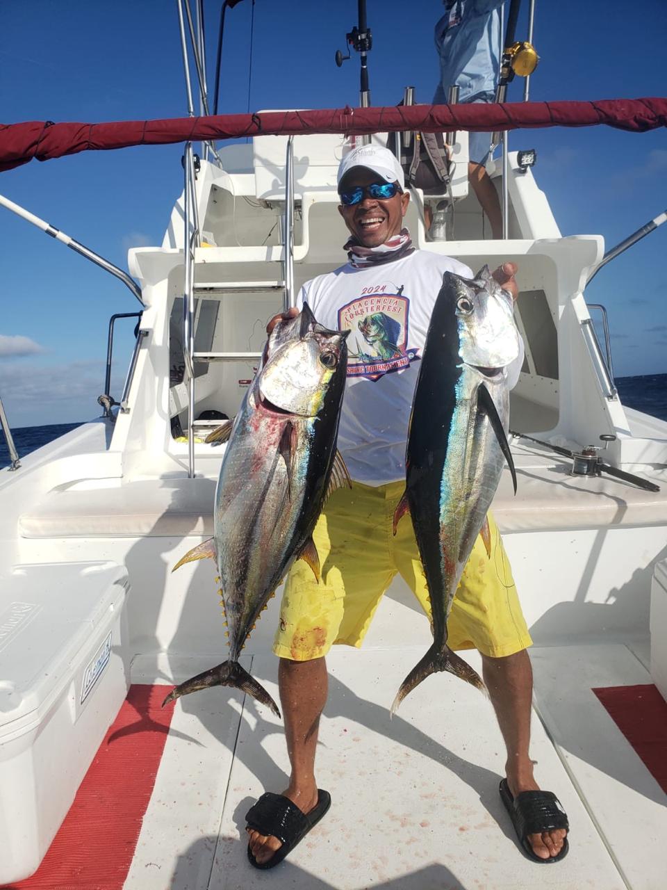 Blue Water Sailing Placencia Belize – Catamaran Tours, Fishing & Island Adventures (11)
